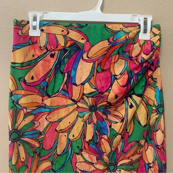 FARM Rio Getaway Faux Wrap Midi Skirt Size Small - Picture 4 of 13